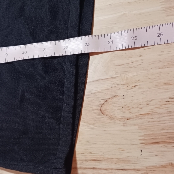 Banana Republic Black V-Neck Lace Up Detail Sleeve Knit Top - Picture 6 of 9